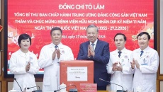 Tổng Bí thư Tô Lâm tri ân các 'chiến sĩ áo trắng' Bệnh viện Hữu Nghị