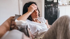 Đái tháo đường: Bị sốt có khiến đường huyết tăng cao không?