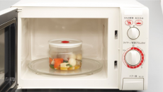 Nhựa “an toàn” dùng cho lò vi sóng: Có thực sự vô hại?