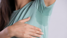 6 cách giúp kiểm soát tình trạng đổ mồ hôi quá mức