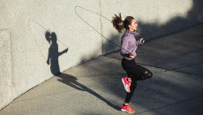 Nhảy dây: Bài tập bổ trợ lý tưởng cho runner
