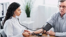 Huyết áp lên xuống thất thường phải làm sao?