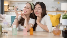 Mẹo chăm sóc da mùa Hè để da sáng khỏe, giảm mụn 