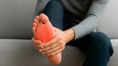 Đái tháo đường: Tê bì chân có phải do biến chứng thần kinh?
