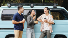 Đi đường dài, chọn đồ ăn vặt thế nào để bớt hại sức khỏe?