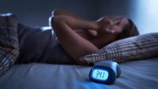 Cách cải thiện giấc ngủ chập chờn tuổi trung niên