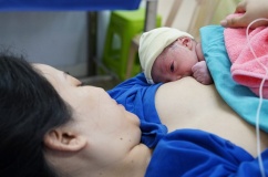 Những rào cản khi nuôi con bằng sữa mẹ trong 6 tháng đầu 