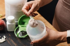 Phụ nữ có nên bổ sung creatine?