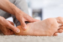 Các triệu chứng ban đầu cảnh báo biến chứng bàn chân do đái tháo đường