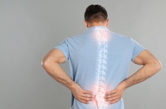 Sự thật đằng sau 8 quan niệm sai lầm về đau lưng