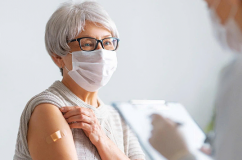 Tiêm vaccine RSV - bảo vệ người cao tuổi