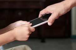 Giải pháp giúp trẻ 'cai nghiện' thiết bị điện tử