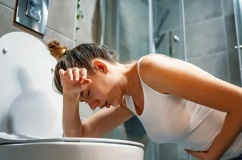 Cẩn thận với loại “virus mùa lạnh” gây nôn mửa, tiêu chảy