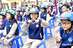 Món quà ý nghĩa dành tặng học sinh Hà Nội