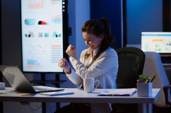 Tử vi thứ Năm (18/12/2025): Xử Nữ sẽ có ngày làm việc hiệu quả