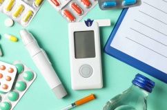 Uống thuốc đái tháo đường 15 ngày, đường huyết giảm có bỏ thuốc được không?