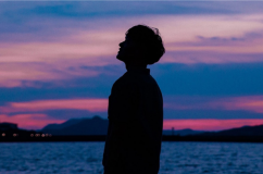 Vì sao bạn lại có cảm giác cô đơn, lạc lõng giữa mùa lễ?