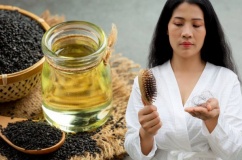 Thực hư dùng mè đen trị rụng tóc