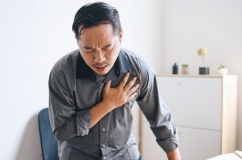 Tim thỉnh thoảng “khựng” lại một nhịp rồi đập mạnh hơn có đáng lo?