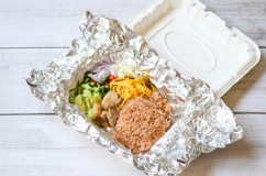 Infographic: 4 loại thực phẩm không nên bọc trong giấy bạc