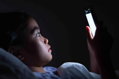 Trẻ đối mặt nguy cơ mắc bệnh từ thói quen hàng ngày