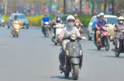 Trung Bộ nắng nóng gay gắt, có nơi trên 38 độ