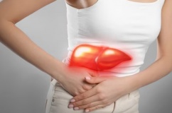 Tại sao phụ nữ tích tụ mỡ gan nhanh hơn sau tuổi 45?