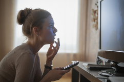 7 điều nên tránh sau 19h để bảo vệ sức khỏe tim mạch