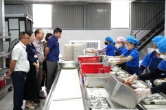 Tháng an toàn thực phẩm 2026: Siết chặt quản lý bếp ăn tập thể, thức ăn đường phố