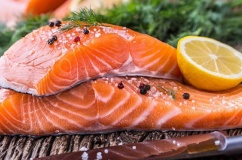 Sau tuổi 50, ăn gì để duy trì vóc dáng thon gọn?