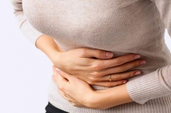 Dấu hiệu u nang buồng trứng cần mổ nội soi