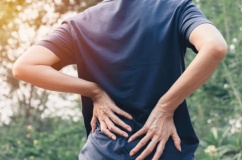 Làm sao để cải thiện cơn đau do thoái hóa cột sống?