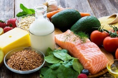 Người bị viêm phổi nên ăn uống gì?