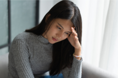“Né tránh giao tiếp” hay 'thao túng tâm lý', hành vi nào đáng lo ngại hơn?