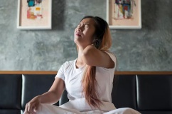 “Thủ phạm” khiến bạn đau nhức cơ thể vào buổi sáng