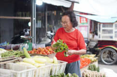 Bước sang tuổi 60, nên ăn gì để sống khỏe hơn?