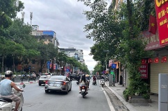 Trung Bộ nắng nóng, vùng núi Bắc Bộ còn mưa dông 