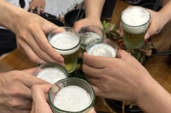 Dấu hiệu cho thấy đã đến lúc bạn cần bỏ bia