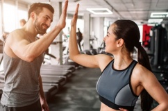 Tập tạ ảnh hưởng thế nào đến nội tiết tố?