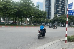 Bắc Bộ nắng ráo, Trung Bộ và Nam Bộ tiếp diễn mưa dông