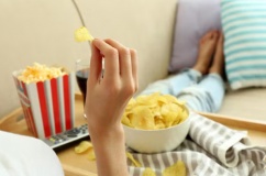 Ăn đêm làm tăng nguy cơ mắc bệnh gan?