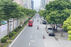 Bắc Bộ nắng oi, Nam Bộ chiều tối mưa dông