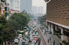 Cả nước ngày nắng, chiều tối mưa dông vài nơi