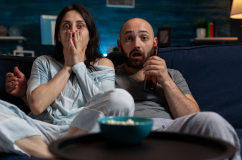 Vì sao nhiều người thích xem phim kinh dị?