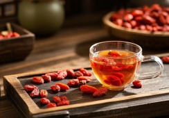 Uống trà câu kỷ tử có giúp người bệnh đái tháo đường giảm biến chứng mắt không?