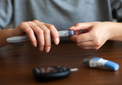 Đái tháo đường: Tiêm insulin bị nổi mẩn đỏ có phải biến chứng không?