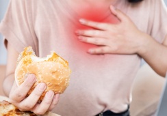 Tim đập nhanh sau khi ăn no có phải rối loạn nhịp tim không?