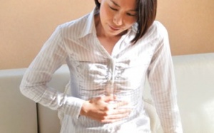 Dùng viên đặt âm đạo vẫn không hết viêm, vì sao?