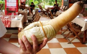 Đặc sản mang hình dáng 'nhạy cảm'