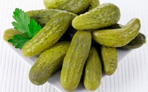 Vì sao dưa chuột muối hộp lại độc hại?